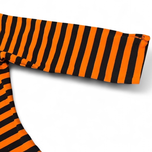 Unique Vintage Halloween Black Orange Striped Long Sleeve Top M Retro Witchy - Picture 3 of 8